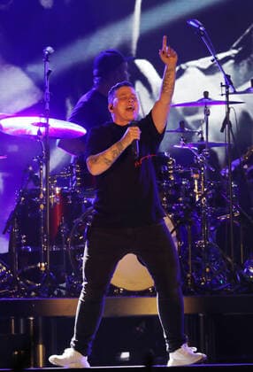 Konzert Kerstin Ott mit Band - Ich geh meinen Weg 20.04.2022, Erfurt, Messehalle, Kerstin Ott mit Band - Ich geh meinen Weg Die Tour 2021 das Konzert wurde aufgrund der Corona-Pandemie zweimal verschoben, heute kann es endlich stattfinden