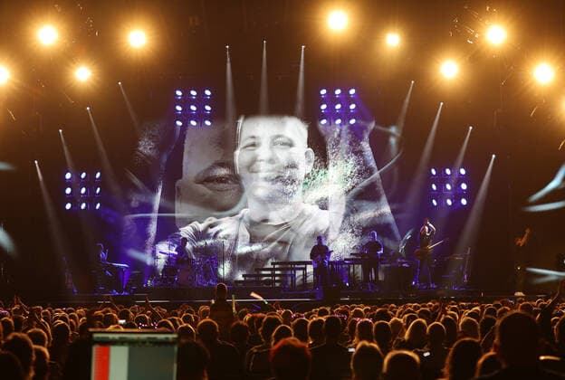 Konzert Kerstin Ott mit Band - Ich geh meinen Weg 20.04.2022, Erfurt, Messehalle, Kerstin Ott mit Band - Ich geh meinen Weg Die Tour 2021 das Konzert wurde aufgrund der Corona-Pandemie zweimal verschoben, heute kann es endlich stattfinden