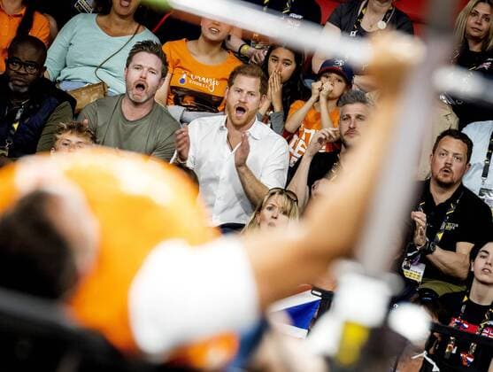 Bilder des Jahres 2022, Entertainment 04 April Entertainment Themen der Woche KW16 Entertainment Bilder des Tages 2022-04-21 15:00:15 THE HAGUE - The Duke of Sussex, Prince Harry, attends weightlifting on the sixth day of the Invictus Games, an international sporting event for servicemen and veterans who have been psychologically or physically injured in their military service. KOEN VAN WEEL netherlands out - belgium out *** 2022 04 21 15 00 15 THE HAGUE The Duke of Sussex, Prince Harry, attends weightlifting on the sixth day of the Invictus Games, an international sporting event for servicemen and veterans who have been psychologically or physically injured in their military service KOEN VAN WEEL netherlands out belgium out  Copyright: xx x447397166x originalFilename: 447397166.jpg