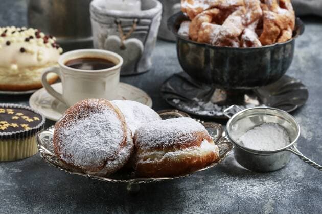 Fat Thursday celebration - traditional donuts filled with marmalade. Party dessert  BEW1DEFFB52