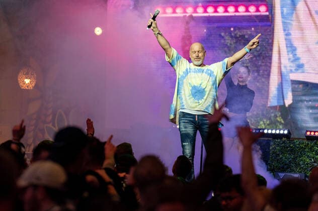 20220421 Olaf Henning live im Mega Park PALMA, SPAIN - APRIL 21 2022 : Olaf Henning at - Olaf Henning live im Mega Park on April 21, 2022 in Palma, . Palma Baleares Spain
