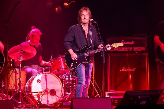 Chris Norman & Band live bei einem Konzet seiner Forever -Tour im Theater am Aegi. Hannover, 21.04.2022