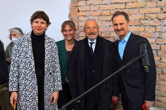 59th Art Biennale Venezia, Kunst Biennale Venedig 2022. Offizielle Eroeffnung Deutscher Pavilion MARIA EICHHORN. Foto: ifa-Generalsekretaerin Gitte Zschoch, Staatsministerin im Auswaertigen Amt, Katja Keul, Roberto Cicutto, Praesident der La Biennale di Venezia und Yilmaz Dziewior, Kurator *** 59th Art Biennale Venezia, Art Biennale Venice 2022 Official Opening German Pavilion MARIA EICHHORN Photo ifa Secretary General Gitte Zschoch, Minister of State at the Federal Foreign Office, Katja Keul, Roberto Cicutto, President of La Biennale di Venezia and Yilmaz Dziewior, Curator