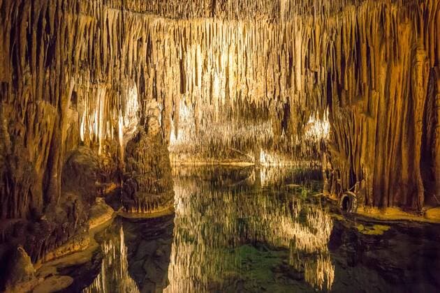 Coves del Drac, Drachenhöhlen, Tropfsteinhöhle mit unterirdischem See, Porto Cristo, Mallorca, Spanien, Europa Copyright: imageBROKER MarcxRasmus ibxmra08254432.jpg