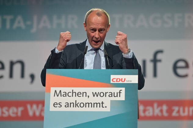 News Themen der Woche KW16 Wahlkampfauftakt CDU NRW am 23.04.2022 im Castello in Düsseldorf Friedrich Merz ( Vorsitzender der CDU Deutschlands ) bei der Auftaktveranstaltung der CDU ( Christlich Demokratische Union Deutschlands ) im Castello in Düsseldorf. Die Wahl zum 18. Landtag des Landes Nordrhein-Westfalen findet bei regulärem Ablauf der fünfjährigen Wahlperiode am 15. Mai 2022 statt. *** Election campaign kick-off CDU NRW on 23 04 2022 in the Castello in Düsseldorf Friedrich Merz Chairman of the CDU of Germany at the kick-off event of the CDU Christian Democratic Union of Germany in the Castello in Düsseldorf The election to the 18 state parliament of the state of North Rhine-Westphalia will take place at the regular end of the five-year term on 15 Ma xstx