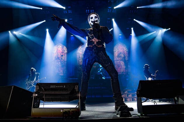 Ghost mit der Imperatour Europe 2022 23.04.2022 Ghost mit der Imperatour Europe 2022 Tour in der Festhalle Frankfurt. Als Support-Acts sind in Europa Uncle Acid & The Dead Beats und Twin Temple dabei. Frankfurt Festhalle Hessen