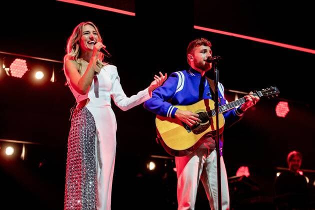 2022-04-23 19:45:12 AMSTERDAM - Suzan and Freek during a concert in the Ziggo Dome. The musicians from Achterhoek will perform in this concert hall for the first time with their own show. ANP KIPPA PAUL BERGEN netherlands out - belgium out