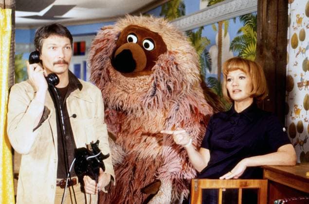 Sesamstraße, deutsche Ausgabe, Deutschland 1980, Charakter: Henning Venske, Samson und Liselotte Lilo Pulver. Copyright: HartwigxValdmanis Nur redaktionelle Nutzung. Editorial usage only. UnitedArchivesVAL_720000336