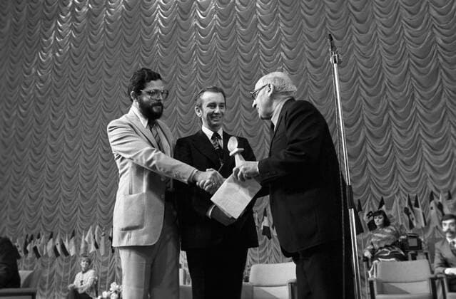 Eleventh Moscow International Film Festival 8172187 27.08.1979 The 11th Moscow International Film Festival, August 14-28, 1979. A. Spass and V. Varer get awards in the category of short films, documentaries and popular science films. Galina Kmit Moscow Russia  Copyright: xGalinaxKmitx