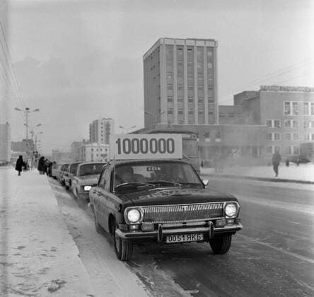 Yakutian Autonomous Soviet Socialist Republic 6697285 08.11.1985 The one-millionth resident of the Yakutian Autonomous Soviet Socialist Republic, named Vasily Gerasimov, was born in Yakutsk on November 8, 1985. V. Juravlev Yakutsk Republic of Sakha (Yakutia) Russia  Copyright: xV.xJuravlevx