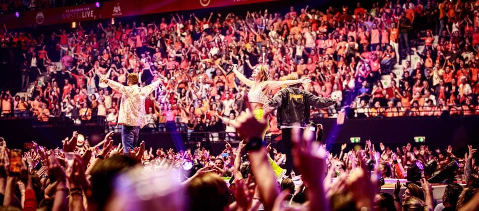 2022-04-26 21:22:04 ROTTERDAM - Snelle with Sanne & Freek during the first show of De Vrienden van Amstel LIVE 2022. ANP KIPPA LEVIN DEN BOER netherlands out - belgium out