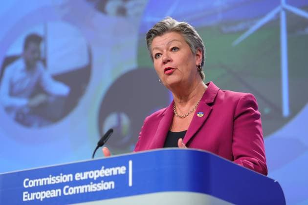 (220427) -- BRUSSELS, April 27, 2022 -- European Commissioner for Home Affairs Ylva Johansson attends a press conference on a legal migration package focused on skills and talents in Brussels, Belgium, April 27, 2022. ) BELGIUM-BRUSSELS-EU-PRESS CONFERENCE-LEGAL MIGRATION ZhengxHuansong 