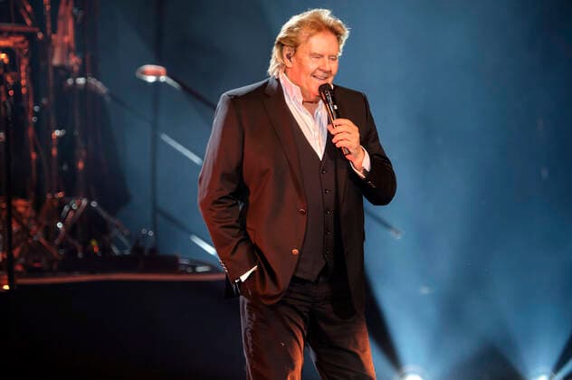 Howard Carpendale live bei einem Konzert seiner 50 Jahre - Die Show meines Lebens -Tour in der Swiss Life Hall. Hannover, 27.04.2022