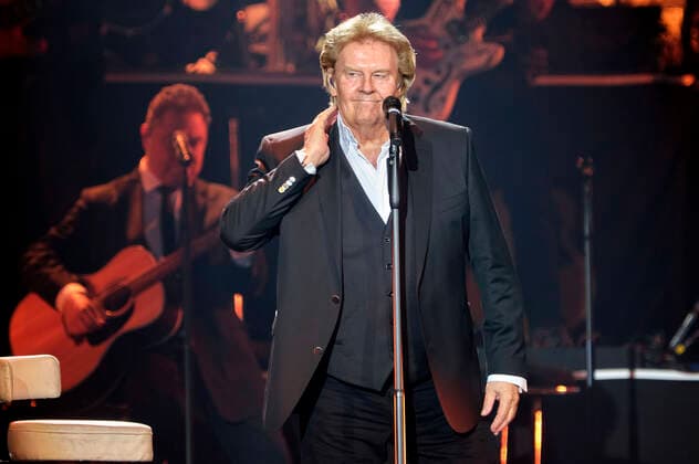 Howard Carpendale live bei einem Konzert seiner 50 Jahre - Die Show meines Lebens -Tour in der Swiss Life Hall. Hannover, 27.04.2022