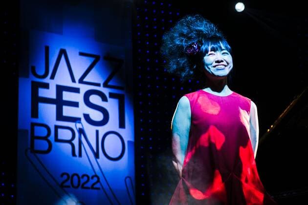 Entertainment Bilder des Tages Japanese jazz pianist Hiromi Uehara performed together with a string quartet at the Bobycentrum in Brno, Czech Republic, on April 28, 2022. (CTKxPhoto PatrikxUhlir) CTKPhotoP2022042808881  put 01