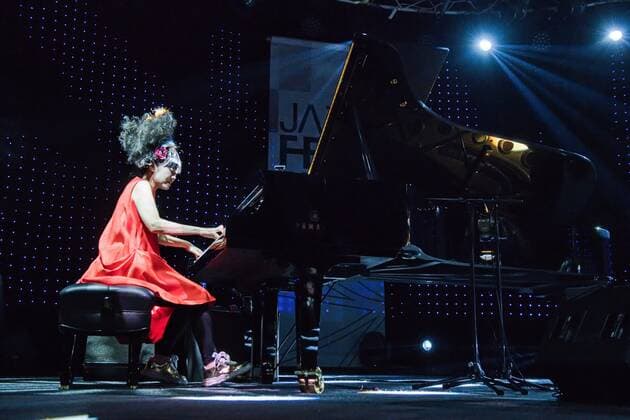 Japanese jazz pianist Hiromi Uehara performed together with a string quartet at the Bobycentrum in Brno, Czech Republic, on April 28, 2022. (CTKxPhoto PatrikxUhlir) CTKPhotoP2022042808981  put 07