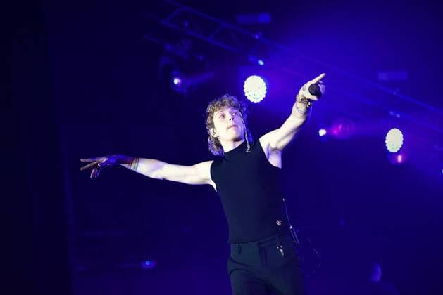 Irama Konzert in Neapel Italy: Irama live tour 2022 Irama, stage name of Filippo Maria Fanti, is an Italian singer-songwriter performing in his live Tour 2022 at PalaPartenope in Naples. Naples Italy Copyright: PaolaxVisone