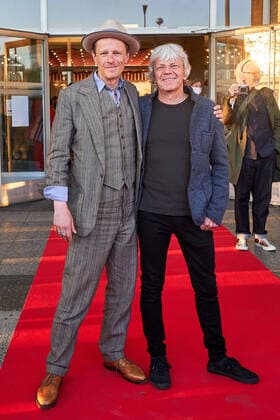 Premiere des Kinofilms Rabiye Kurnaz gegen George W. Bush Andreas Dresen und Alexander Scheer bei der Premiere des Kinofilms Rabiye Kurnaz gegen George W. Bush im Kino International Berlin Copyright: xEventpressxRadkex