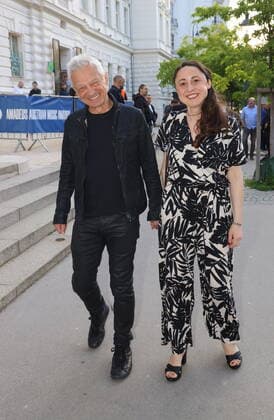 Amadeus Austrian Music Award 2022 Wien, Volkstheater, 29. 04. 2022 Boris BUKOWSKI mit Frau