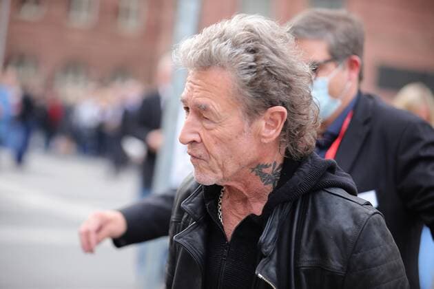 29.04.2022 Frankfurt am Main, Paulskirche Peter Maffay und Band mit Frankfurter Musikpreis ausgezeichnet Sänger Peter Maffay auf dem Weg zur Preisverleihung