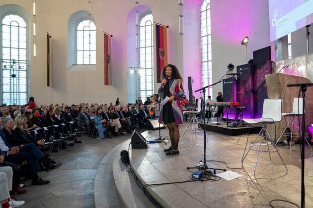 Peter Maffay und Band mit Frankfurter Musikpreis ausgezeichnet. 29.04.2022 In der Paulskirche in Frankfurt am Main wurde Peter Maffay und Band mit dem Frankfurter Musikpreis ausgezeichnet. Frankfurt Paulskirche Hessen