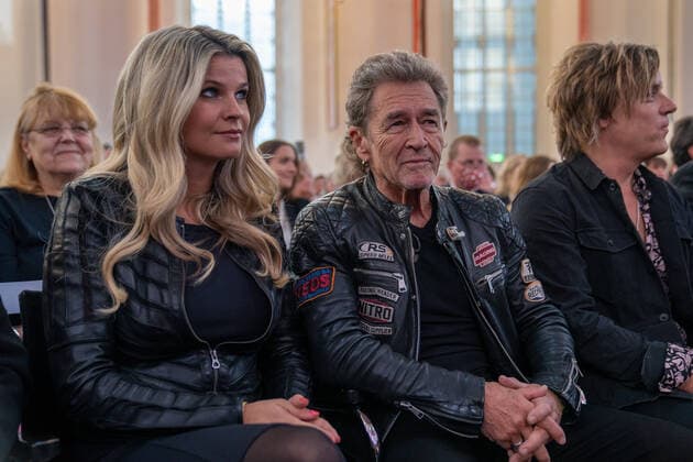 Peter Maffay und Band mit Frankfurter Musikpreis ausgezeichnet. 29.04.2022 In der Paulskirche in Frankfurt am Main wurde Peter Maffay und Band mit dem Frankfurter Musikpreis ausgezeichnet. Peter Maffay mit Lebensgefährtin Hendrikje Balsmeyer. Frankfurt Paulskirche Hessen