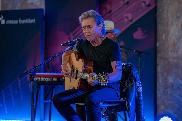 Peter Maffay und Band mit Frankfurter Musikpreis ausgezeichnet. 29.04.2022 In der Paulskirche in Frankfurt am Main wurde Peter Maffay und Band mit dem Frankfurter Musikpreis ausgezeichnet. Frankfurt Paulskirche Hessen