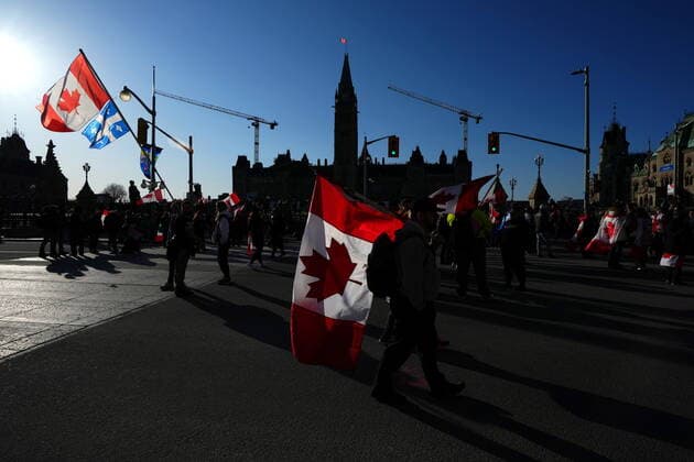April 29, 2022, Ottawa, ON, CANADA: Protesters gather during a demonstration, part of a convoy-style protest participants are calling Rolling Thunder , in Ottawa, Friday, April 29, 2022. Ottawa CANADA  - ZUMAc35_ 20220429_zaf_c35_076 Copyright: xSeanxKilpatrickx