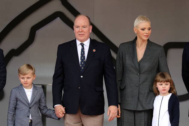 Pinz Jacques, Fürst Albert von Monaco, Fürstin Charlene von Monaco und Prinzessin Gabriella, Siegerehrung Formel E FIA Weltmeisterschaft, Saison 8, Monaco E- Prix, 30.04.2022, MCO