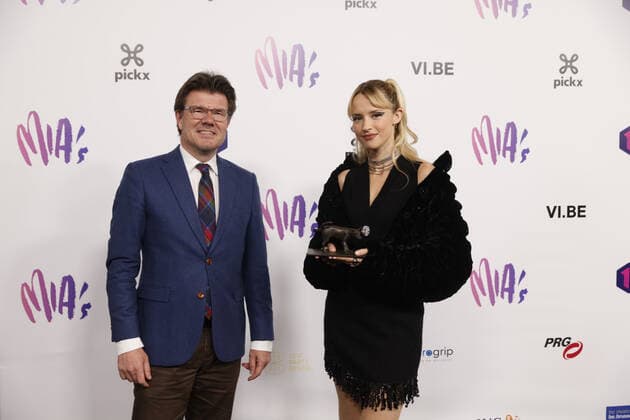 Brussels region Minister Sven Gatz and artist Angele Van Laeken pictured on the red carpet at the arrival for the 14th edition of the MIA s (Music Industry Award) award show, in Brussels, Saturday 30 April 2022. The MIA awards are handed out by the VRT and VI.BE.  JAMESxARTHURxGEKIERE 34341778