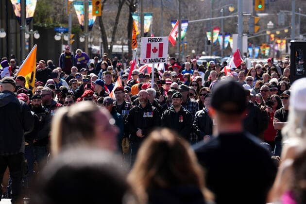 April 30, 2022, Ottawa, ON, CANADA: Participants protest during a demonstration, part of a convoy-style protest participants are calling Rolling Thunder , in Ottawa, Saturday, April 30, 2022. Ottawa CANADA  - ZUMAc35_ 20220430_zaf_c35_020 Copyright: xSeanxKilpatrickx