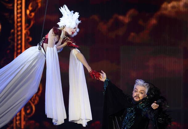 MOSCOW, RUSSIA â€“ APRIL 30, 2022: Singer Filipp Kirkorov performs during a concert titled Gold 55. The greatest hits marking his 55th birthday at the State Kremlin Palace. Vyacheslav Prokofyev TASS  TS12F346