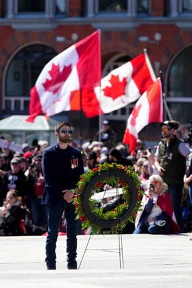 April 30, 2022, Ottawa, ON, CANADA: Chris Deering stands in front of the national war memorial during a demonstration, part of a convoy-style protest participants are calling Rolling Thunder , in Ottawa, Saturday, April 30, 2022. Ottawa CANADA  - ZUMAc35_ 20220430_zaf_c35_051 Copyright: xSeanxKilpatrickx