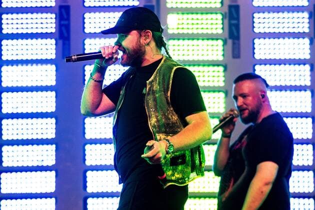 2022-04-30 19:43:22 AMSTERDAM - Rapper Donnie during his concert in AFAS Live. The rapper was later joined during the performance by guest artists such as Rene Froger, Frans Duijts, Willie Wartaal and Vjeze Fur. ANP PAUL BERGEN netherlands out - belgium out
