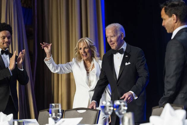 Entertainment Themen der Woche KW17 President Joe Biden and First Lady Jill Biden arrive to speak at the White House Correspondents dinner at the Washington Hilton in Washington, DC, on Saturday, April 30, 2022. Biden s appearance marks the first time a president has headlined the event in six years.  WASP20220430175 JIMxLOxSCALZO