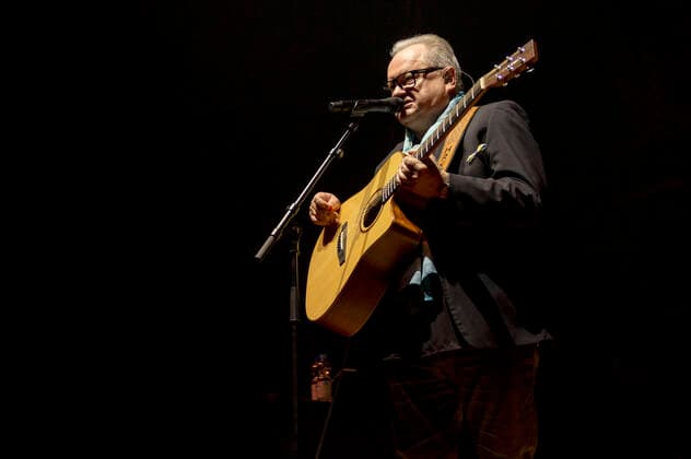 Heinz Rudolf Kunze mit Band live bei einem Konbzert seiner Der Wahrheit die Ehre -Tour in der Thüringenhalle. Erfurt, 30.04.2022