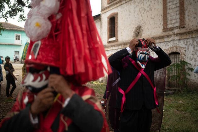 May 1, 2022: Portrait of a bonetero, the main character of the Afro-Mestizo Carnival in the town of Tuzamapan, Veracruz. - ZUMAqp1_ 20220501_zip_qp1_007 Copyright: xHectorxAdolfoxQuintanarxPerezx