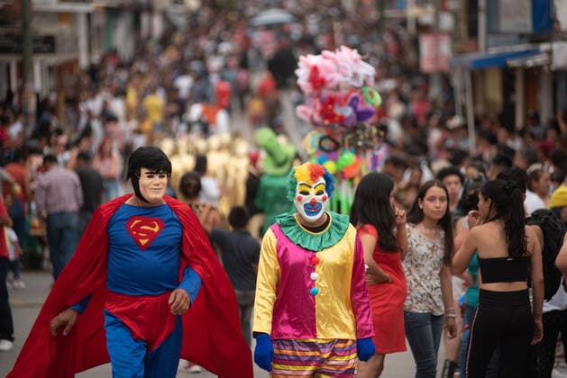 May 1, 2022: Thousands of people celebrate the traditional Carnival of the Boneteros in the town of Tuzamapan, Veracruz. This carnival is over 100 years old and is celebrated at the end of the cane cutting season. - ZUMAqp1_ 20220501_zip_qp1_024 Copyright: xHectorxAdolfoxQuintanarxPerezx