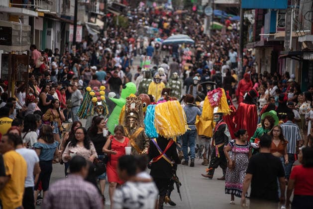 May 1, 2022: Thousands of people celebrate the traditional Carnival of the Boneteros in the town of Tuzamapan, Veracruz. This carnival is over 100 years old and is celebrated at the end of the cane cutting season. - ZUMAqp1_ 20220501_zip_qp1_020 Copyright: xHectorxAdolfoxQuintanarxPerezx