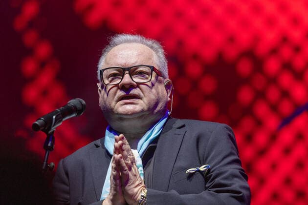 Heinz Rudolf Kunze Heinz Rudolf Kunze spielt auf seiner Tour Der Wahrheit die Ehre im Congress Centrum Suhl. Die Tournee anlässlich seines 40jährigen Bühnenjubiläums wurde pandemiebedingt mehrfach verschoben. Suhl Thüringen DEUTSCHLAND