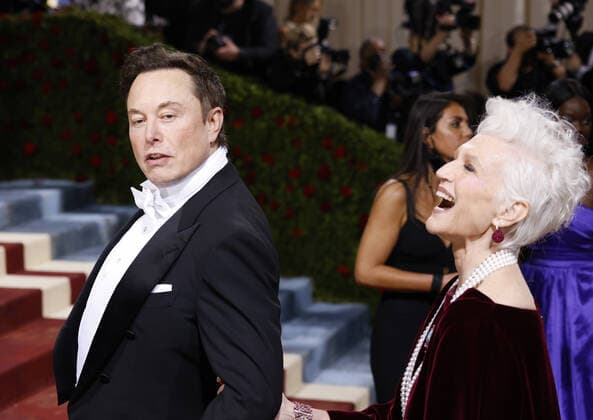 Elon Musk arrives on the red carpet for The Met Gala at The Metropolitan Museum of Art celebrating the Costume Institute opening of In America: An Anthology of Fashion in New York City on Monday, May 2, 2022.  NYP20220502294 JOHNxANGELILLO