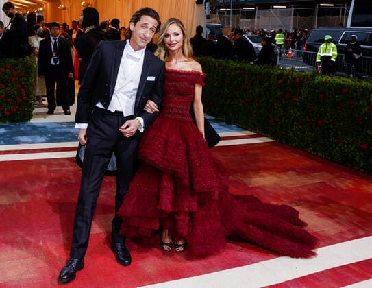 Adrien Brody and Georgina Chapman arrive on the red carpet for The Met Gala at The Metropolitan Museum of Art celebrating the Costume Institute opening of In America: An Anthology of Fashion in New York City on Monday, May 2, 2022.  NYP20220502547 JOHNxANGELILLO