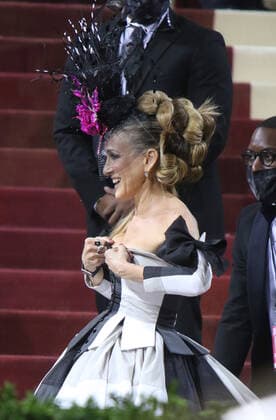 NEW YORK, NEW YORK - MAY 02: Sarah Jessica Parker at The 2022 Met Gala Celebrating In America: An Anthology of Fashion at The Metropolitan Museum of Art on May 02, 2022 in New York City. Copyright: xRWx