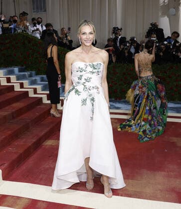 Jamie Tisch arrives on the red carpet for The Met Gala at The Metropolitan Museum of Art celebrating the Costume Institute opening of In America: An Anthology of Fashion in New York City on Monday, May 2, 2022.  NYP20220502361 JOHNxANGELILLO