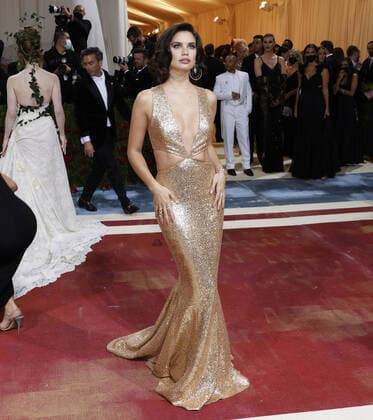 Sara Sampaio arrives on the red carpet for The Met Gala at The Metropolitan Museum of Art celebrating the Costume Institute opening of In America: An Anthology of Fashion in New York City on Monday, May 2, 2022.  NYP20220502223 JOHNxANGELILLO