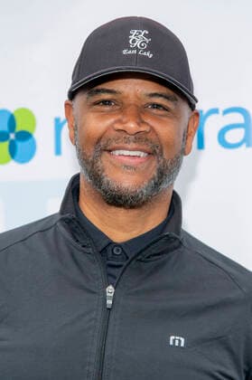 Dondre Whitfield beim 15. Celebrity Golf Turnier der George Lopez Foundation im Lakeside Country Club. Toluca Lake, 02.05.2022
