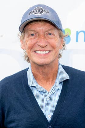 Nigel Lythgoe beim 15. Celebrity Golf Turnier der George Lopez Foundation im Lakeside Country Club. Toluca Lake, 02.05.2022