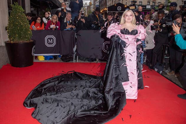 May 2, 2022, New York, United States: Nicola Coughlan wearing Richard Quinn departs The Mark Hotel for 2022 Met Gala in New York City. New York United States - ZUMAs197 20220502_zaa_s197_393 Copyright: xRonxAdarx