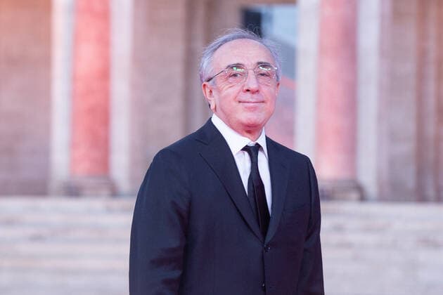 Verleihung des David di Donatello-Preises 2022 in Rom Italy: Red Carpet of David di Donatello 2022 Awards ceremony Silvio Orlando attends the red carpet of David di Donatello 2022 awards ceremony in Rome Rome Italy Copyright: MatteoxNardone
