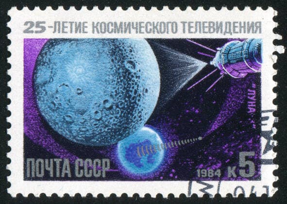 RUSSIA - CIRCA 1984: stamp printed by Russia, shows Television from Space, 25th Anniv., Luna 3, circa 1984 , 2353711.jpg, 1984, Earth, Luna, Russia, Seal, Soviet, aged, ancient, antenna, antique, communication, continent, crater, device, envelope, high-tech, historic, letter, mail, message, moon, old, philately, planet, postage, postcard, postmark, ray, retro, russian, satellite, space, stamp, star, surface, television, transfer, transmission, ussr, vintage,